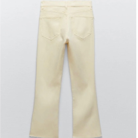 NWT ZARA MID RISE CROPPED FLARE JEANS CREAM SIZE 10 - Picture 7 of 7